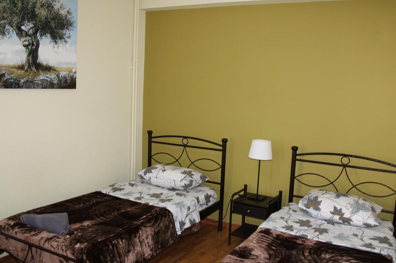 Petaluda House 1 Nocleg ze śniadaniem *